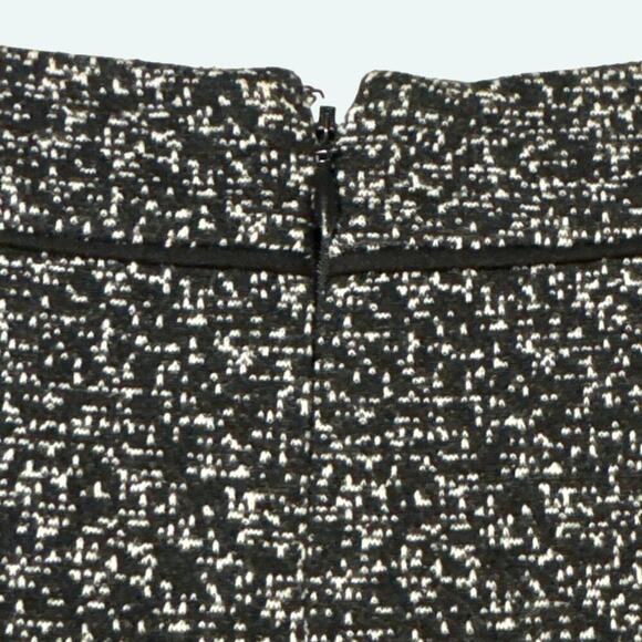 WHBM · 10 · Tweed Sheath Dress · Round Neck Lined · Black White Short Sleeve - Picture 5 of 9